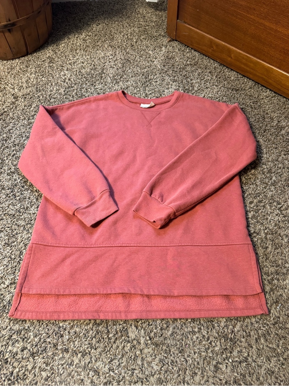 Universal Thread Coral Crewneck Women's Sweatshirt